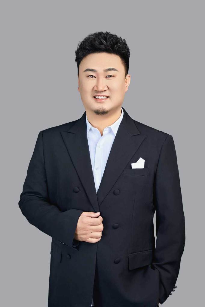 隋杭肖像
